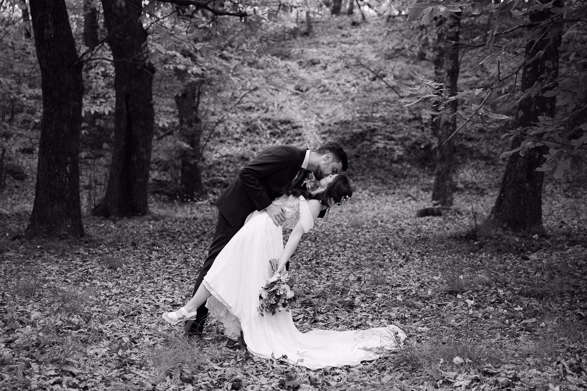 fotografo matrimonio valtellina, bacio degli sposi
